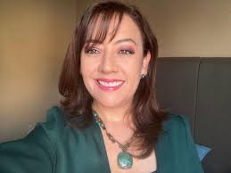 DRA. NORMA ALICIA RUVALCABA ROMERO Es profesora Investigadora Titular “B”  del Centro Universitario de Ciencias de la Salud