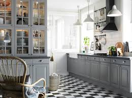 Landhauskuchen Ikea Luxus Und Moderne Kuche Ideen Nuancen Von Grau Schwarz Und Weiss Boden Mit Kuhlen Komfortable Und S Haus Kuchen Landhauskuche Landhaus Mobel