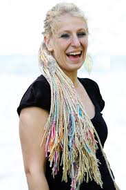 My hair is super thick, and i can usually leave these braids in for a week or two before they start to get itchy and i need to take them out. 25 Yarn Braids Hairstyle Trends And Tutorials In 2021