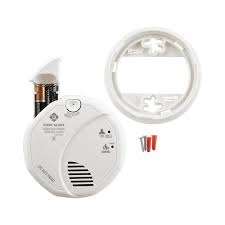 In the late 1990s underwriters laboratories changed the definition of a single station co detector with a. Battery Operated Combination Smoke Carbon Monoxide Alarm With Voice Location