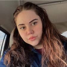 Mandy Holloway (@mandyrenee17)