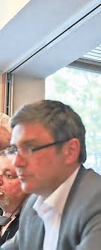 Basis stimmt und wählt