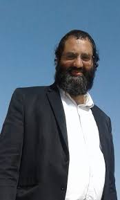 My husband Shachar z"l passed away suddenly from a heart attack. He left me  with 6 little children, the youngest not yet three. I'm turning to you for  assistance."