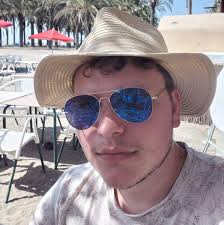 I need a third avatar!