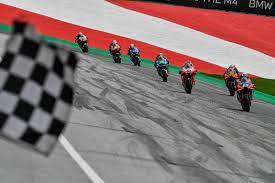 The official website of motogp, moto2 and moto3, includes live video coverage, premium content and all the latest news. Motogp Spielberg I 2021 Zeitplan Tv Zeiten Und Livestream