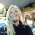 Carolyn Malik's Instagram, Twitter & Facebook