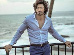 Black belt magazine named him in the top 100 most influential martial artists of the last century. Bollywood Actor Vidyut Jammwal Listed Under World S Top Martial Artists Bollywood Gulf News