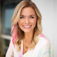 Unlikely Warrior: A Voice Rising Out of the Darkness of Child Sexual Abuse  and Exploitation: Michelle, Lisa: 9781952247842: Amazon.com: Books