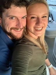 Lauren Farmer's Instagram, Twitter & Facebook