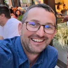 Marc Mac Lochlainn (@marcbranar)