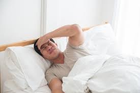 Sakit kepala dapat dialami kapan saja, salah satunya adalah setelah bangun tidur. 5 Penyebab Sering Sakit Kepala Waktu Bangun Tidur Bodrex