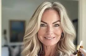 Nicole Clairmont's Instagram, Twitter & Facebook