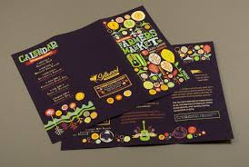 Secara umum kertas brosur mudah sekali diambil contoh yang ada di sekeliling kita, desain brosur bisa dilakukan sendiri, namun demikian untuk menghasil kwalitas cetak yang. 8 Contoh Desain Brosur Kreatif Sebagai Inspirasi Uprint Id
