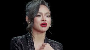 2 hot boy 6 múi mới của Mai Ngô là ai?