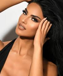 Lillian Claire Perez (@thelillianperez) • Instagram photos and videos