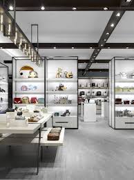 Pin By Julia On Rizan Shop Interior Design Store Design Retail Lighting