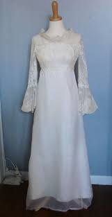 Sale Vintage 1960s Long Bell Sleeve Empire Waist Wedding Dress Organza Netting And Floral Lace Vintage Dresses Empire Waist Wedding Dress Gowns