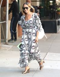 Robes longue tribal graphique et léopard 7. Sarah Jessica Parker Porte La Maxi Robe Parfaite Pour Une Soiree D Ete Elle
