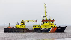 Moddingnederland boot cones and lights : Betonningsvaartuig Wikipedia