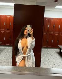 Ece Seda Ozbudak - Free pics, galleries & more at Babepedia