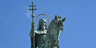 Egyházunk első történelemkönyve, az apostolok cselekedetei rómába kíséri a népek apostolát, ahol hirtelen véget ér az első kötet. Szent Istvan Kiraly 980 Eve Hunyt El Mandiner