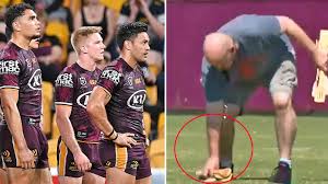 Brisbane broncos 2020 season preview. Nrl Brisbane Broncos Wooden Spoons Thrown On Red Hill Training Ground After Cowboys Loss