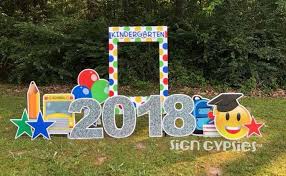 Sign Gypsies Yard Greetings Birthday Yard Signs Birthday Yard Signs Diy Graduation Yard Signs