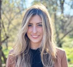 Eve Helms's Instagram, Twitter & Facebook