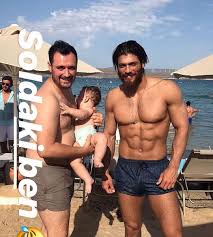 Can yaman was born in november 8, 1989 in suadiye, istanbul. Piu Che Perfetto Canyaman Erkencikus Candivit Dolunay Feritaslan Tbt Aesthetic Turkish Men Canning Handsome Actors