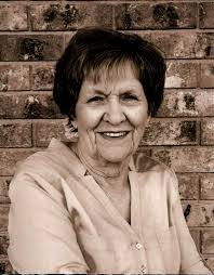 Noelle Peterson's Instagram, Twitter & Facebook