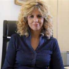 In un fuorionda si sente il responsabile regionale dei trasporti parlare della ministra con parole minacciose. Aversa M5s Il Ministro Barbara Lezzi In Citta A Sostegno Di Roberto Romano Sindaco Pupia Tv