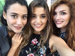 With hande erçel, burak deniz, özcan tekdemir, merve çagiran. Ask Laftan Anlamaz Hande Burak Fan Twitter