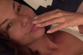 Edyta górniak udostępnia w sieci bardzo odważne zdjęcia. Edyta Gorniak Po Dwoch Tygodniach Odosobnienia Wraca Do Syna Fani Sadza Ze Podczas Izolacji Zrobila Usta Odpowiada