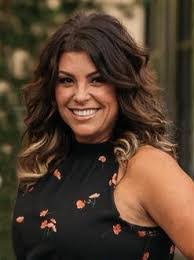 Lana Lee's Instagram, Twitter & Facebook