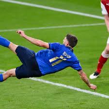 Domenico berardi, 27, aus italien us sassuolo, seit 2015 rechtsaußen marktwert: Borussia Dortmund Vor Hammer Transfer Wechselt Italien Star In Die Bundesliga Fussball