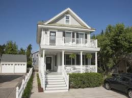 Stacey Sonneborn Fitzpatrick and Dan Coutts's Vacation Rentals