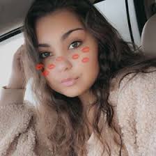 Eliza Bowles's Instagram, Twitter & Facebook