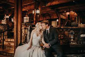 The Cotton Gin At Mill Creek Cocktail Hour Historic Wedding Venue Exclusive Wedding Atlanta Fashion