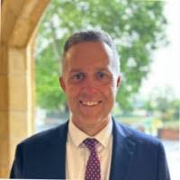 Derek Champion's Instagram, Twitter & Facebook