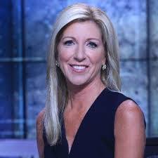 Stefanie Link's Instagram, Twitter & Facebook