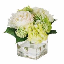 Colorful flower arrangement centerpiece in square glass vase (совпадений: English Rose And Hydrangea Bouquet In Square Glass Vase 9 Square Glass Vase Hydrangea Bouquet Glass Vases Centerpieces