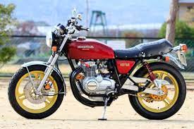cb400four by カスタムショップb カスタムマシン カスタムピープル 2021 cb400 カフェレーサー 旧車バイク カスタムバイク