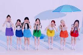 It is their 2nd digital single, and the song samples a hawaiian folk song of the same name (aloha oe). Song Review Cherry Bullet Aloha Oe The Bias List K Pop Reviews Discussion