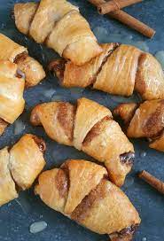 Cinnamon Roll Crescent Rolls Beat Bake Eat Recipe Crescent Roll Recipes Dessert Crescent Recipes Pilsbury Crescent Recipes