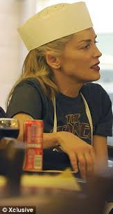 Stone baked pizza! Sharon cooks a tasty treat for her sons in a Rome  restaurant