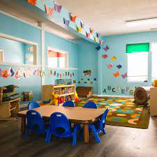 A powerful creature claims that within a year, earth will be destroyed by him, but he offers mankind a chance by becoming a homeroom teacher where he teaches his students about how to kill him. Teachers Show Us How The Coronavirus Is Changing Your Classroom The New York Times