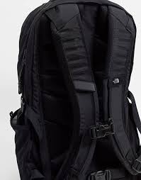 The north face borealis looks like it belongs on a college campus, and this isn't a bad thing. The North Face Borealis Schwarzer Rucksack Asos