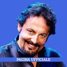 Enrico brignano e flora singing become parents for the second time, he was born niccolò.the roman comedian himself broke the news on his instagram page. Enrico Brignano Facebook