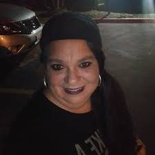 Kristi Kobs's Instagram, Twitter & Facebook