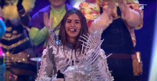 Sarah lombardi performte noch einmal selbst auf der bühne. The Masked Singer Gewinnerin Ihr Eigener Sohn Hat Sarah Lombardi Verraten Watson